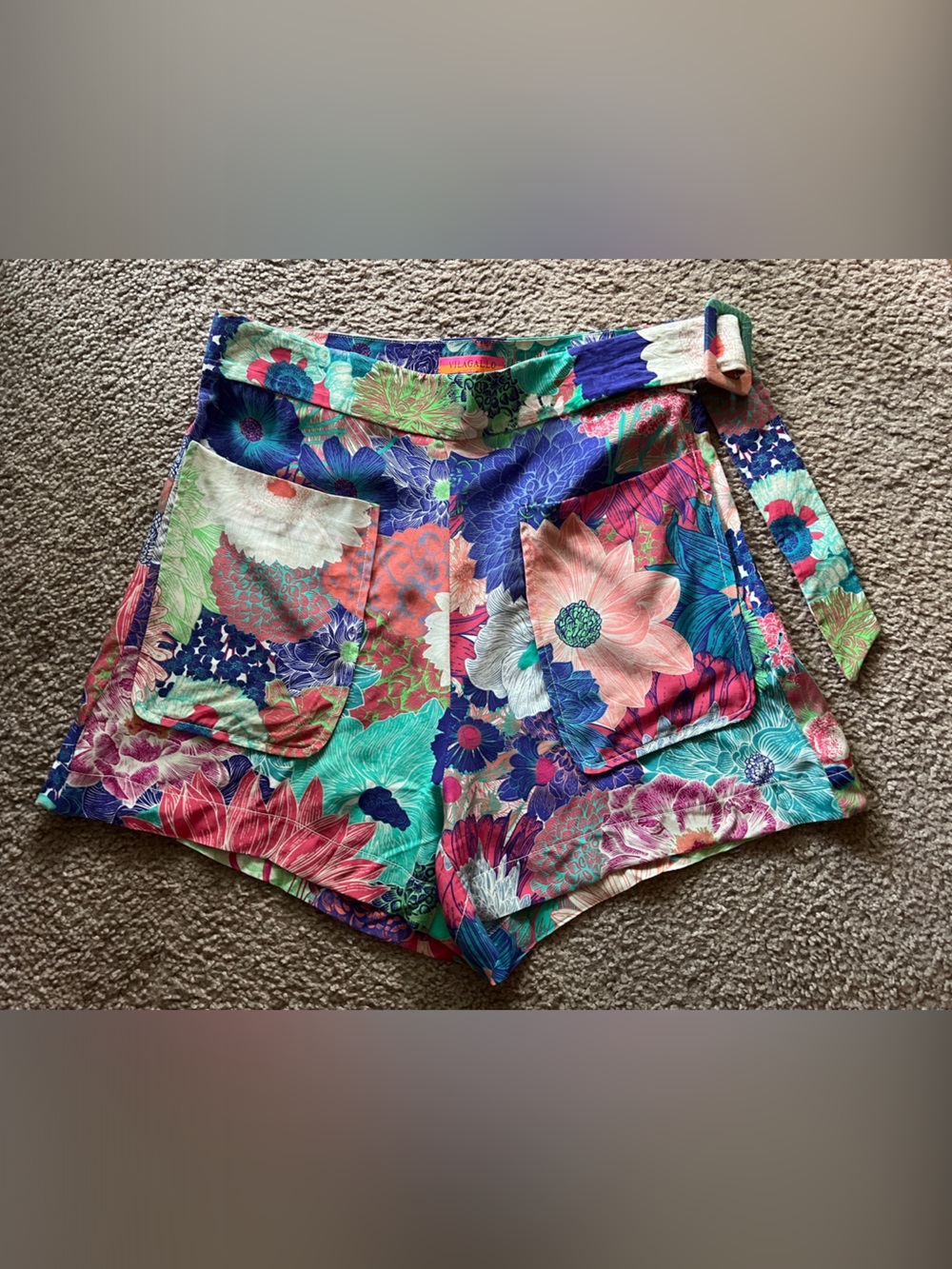 Vilagallo High-Waist Floral Shorts Sz 42 Patch Pocket